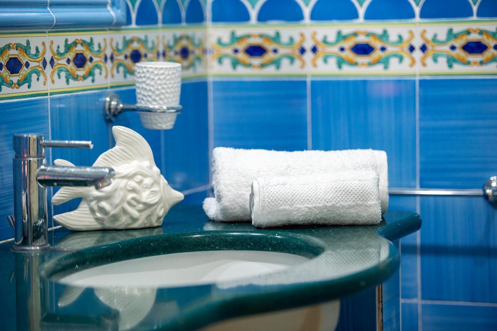 Amore Rentals - Casa Barbera B Positano Bagian luar foto